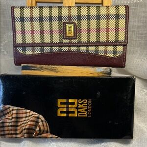 NWT DAKS London plaid checkered pattern large tri fold leather wallet